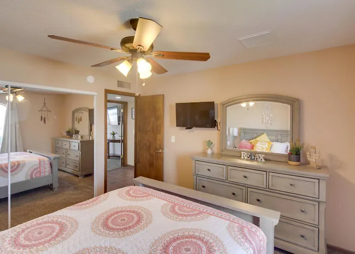 2 Mi To Havasu: Private Oasis W/ Pool & Views Lake Havasu City